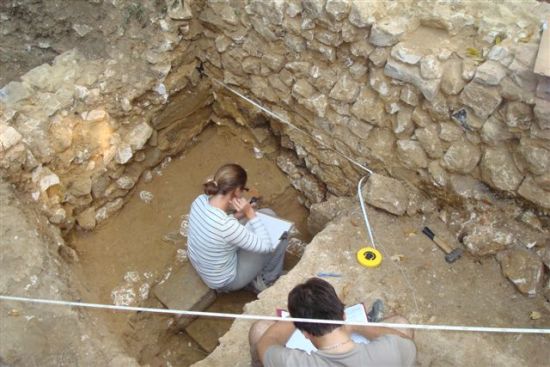 Archéologue au travail