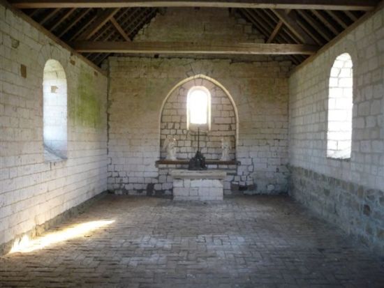 Vue d'ensemble de l'intérieur de la chapelle restaurée