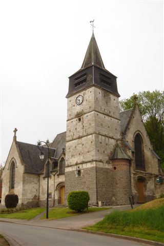 en montant vers l'église